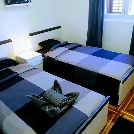 Zpula Center Apartment Pula
